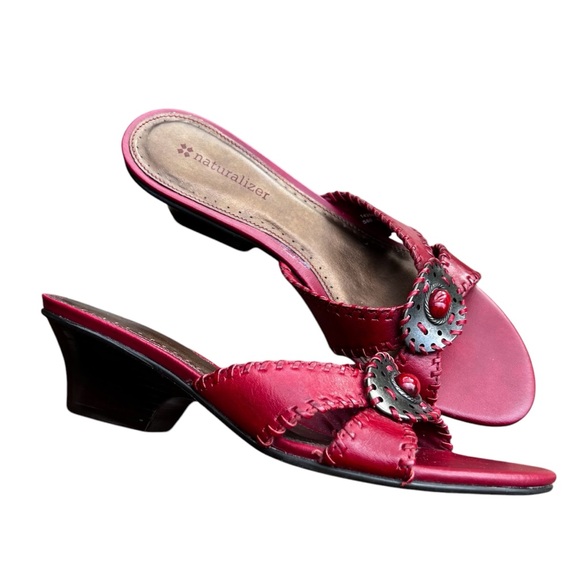 NATURALIZER RED LEATHER SLIDE SANDALS SIZE 6.5 NARROW - Picture 1 of 14